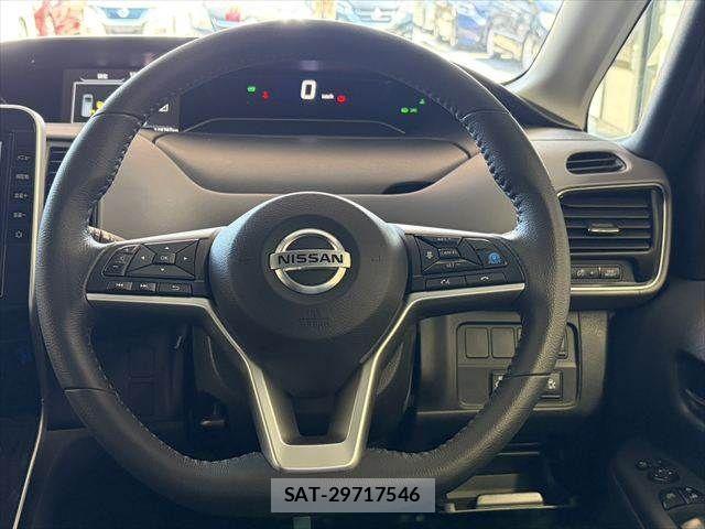 Nissan SERENA 2021-02 6677944-12