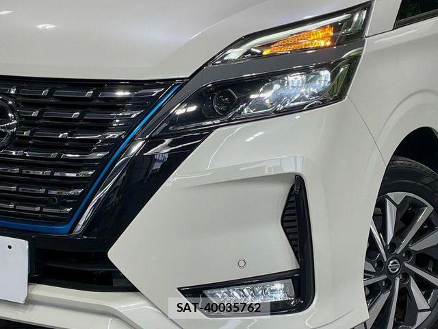 Nissan SERENA 2022-09 6677911-12