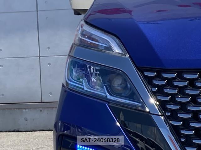 Nissan SERENA 2020-11 6677907-8