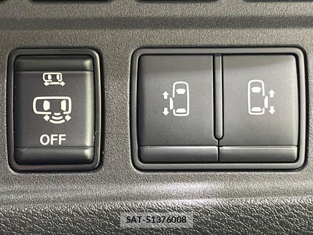 Nissan SERENA 2018-04 6677941-4