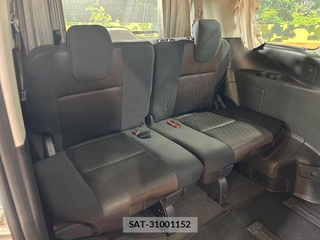 Nissan SERENA 2018-03 6677931-9