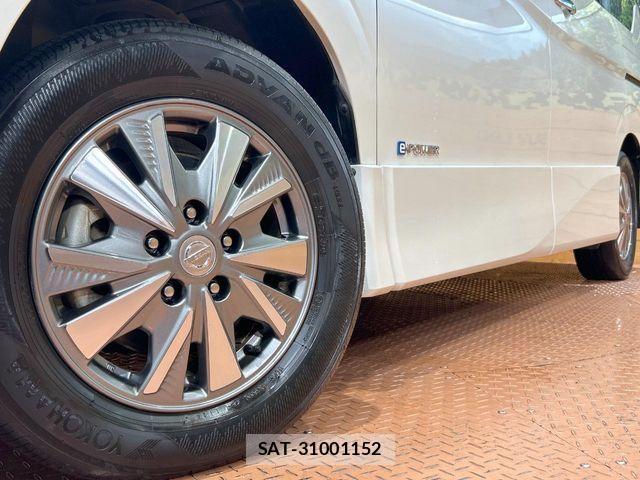 Nissan SERENA 2018-03 6677931-13