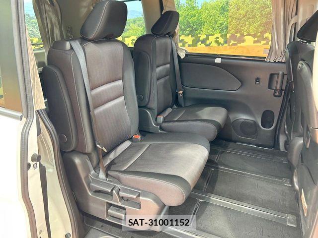 Nissan SERENA 2018-03 6677931-8