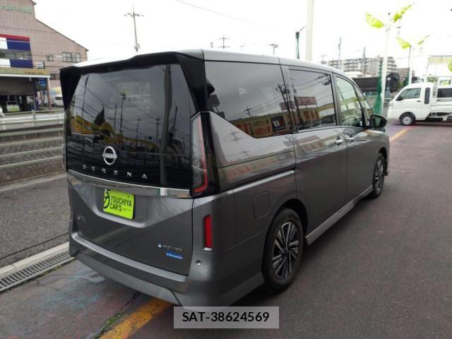 Nissan SERENA 2023-03 6677892-1