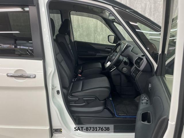 Nissan SERENA 2021-05 6677918-3