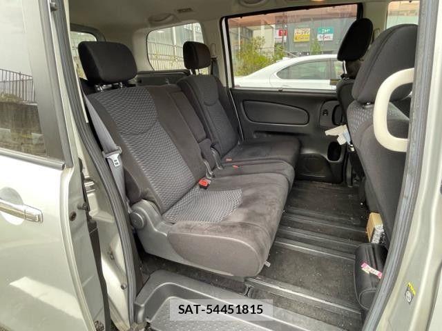 Nissan SERENA 2011-07 6677958-6