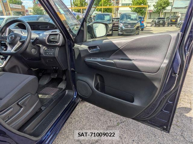 Nissan SERENA 2019-02 6677945-28