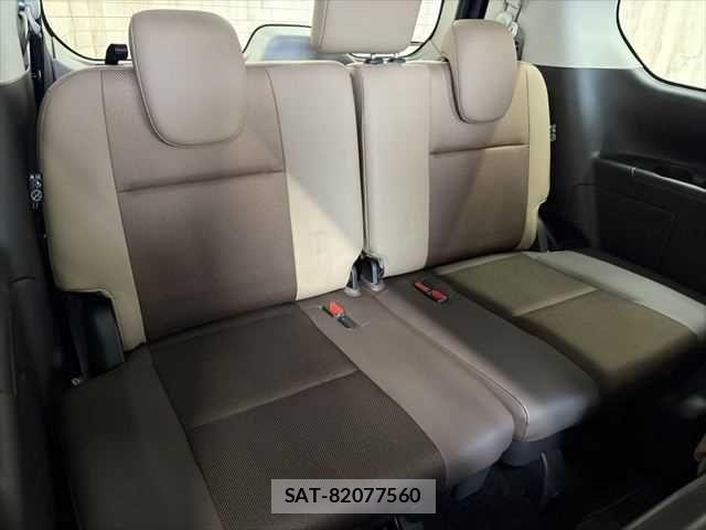 Nissan SERENA 2018-09 6683998-11