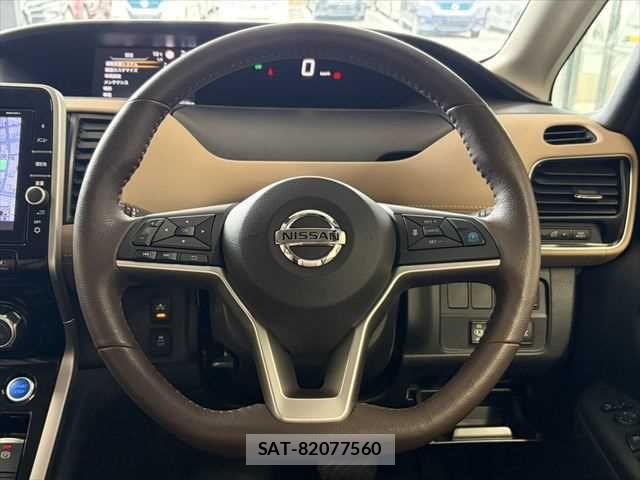 Nissan SERENA 2018-09 6683998-13