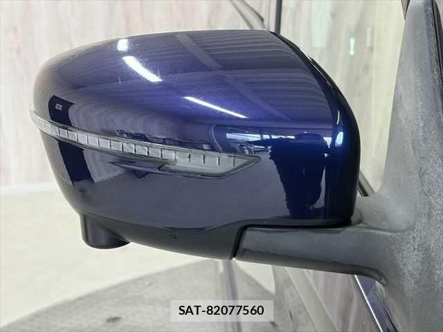 Nissan SERENA 2018-09 6683998-27