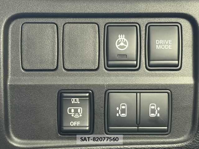 Nissan SERENA 2018-09 6683998-6