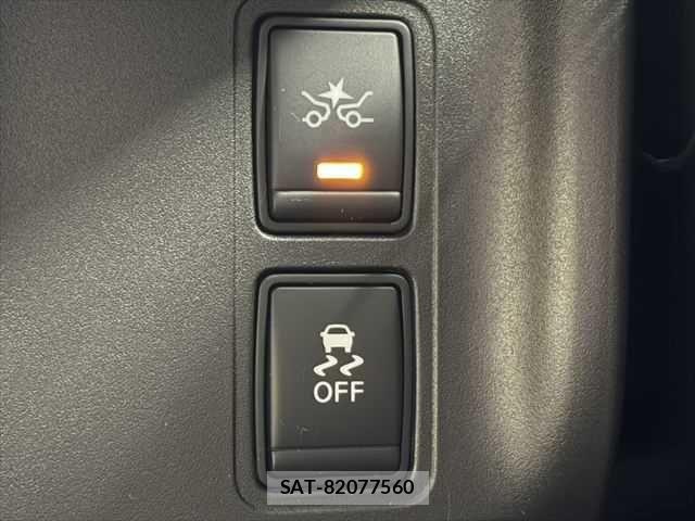 Nissan SERENA 2018-09 6683998-7