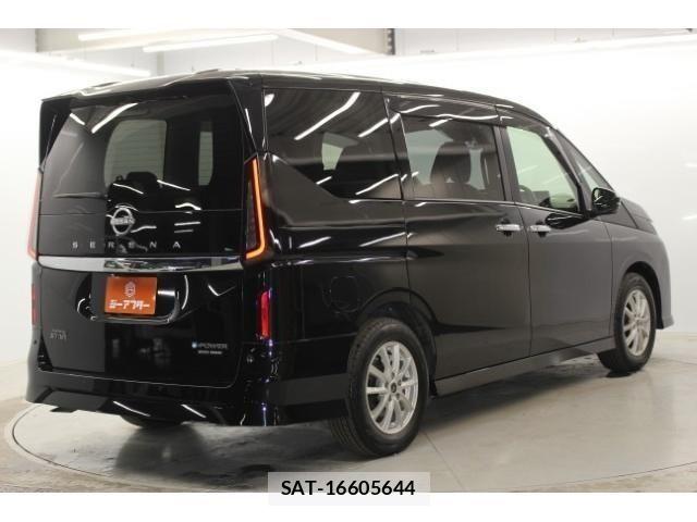 Nissan SERENA 2023-05 6682853-4