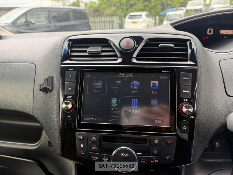Nissan SERENA 2014-09 1218377-17