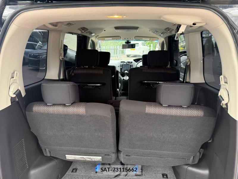 Nissan SERENA 2014-09 1218377-24