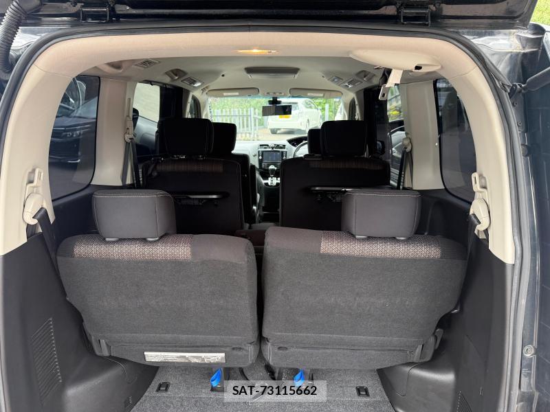Nissan SERENA 2014-09 1218377-25