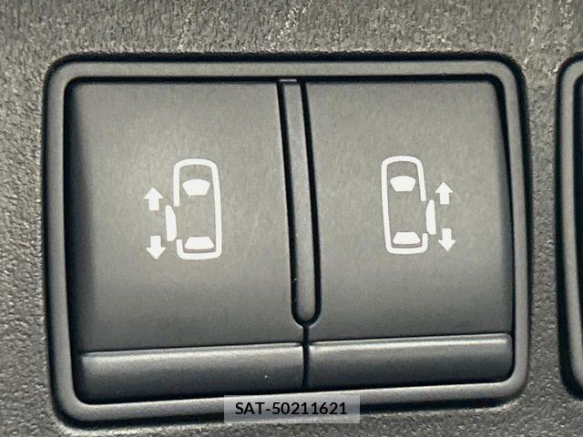 Nissan SERENA 2012-01 6717239-4