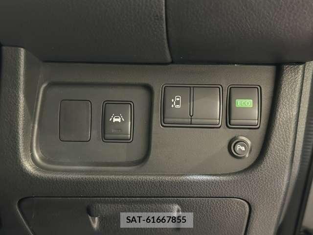 Nissan SERENA 2015-11 6717237-14