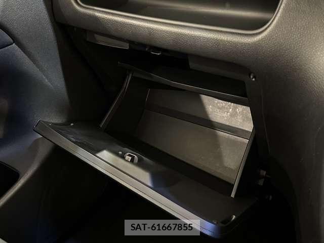 Nissan SERENA 2015-11 6717237-27