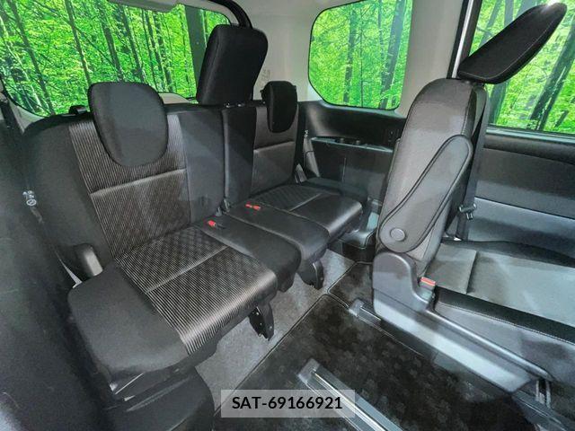 Nissan SERENA 2022-04 6717233-10