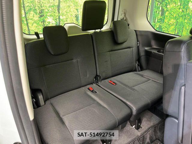 Nissan SERENA 2023-11 6753208-9