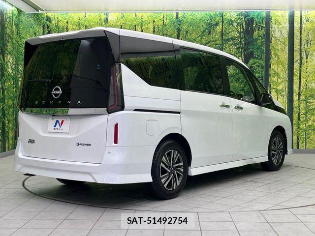 Nissan SERENA 2023-11 6753208-17