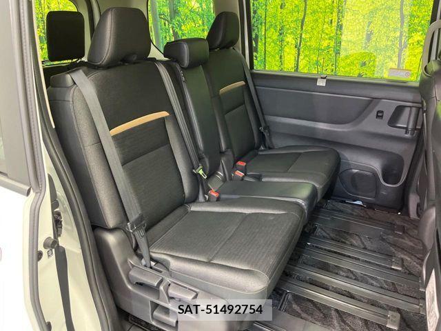 Nissan SERENA 2023-11 6753208-8