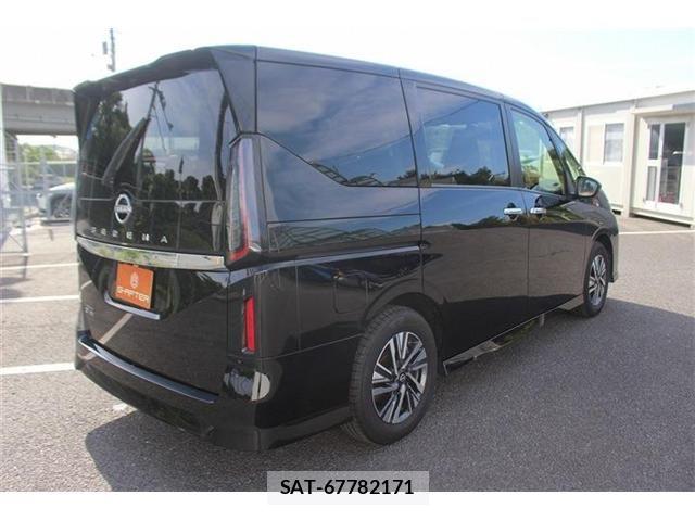 Nissan SERENA 2023-03 6753230-9