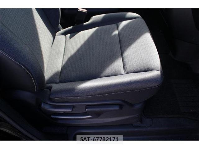 Nissan SERENA 2023-03 6753230-29