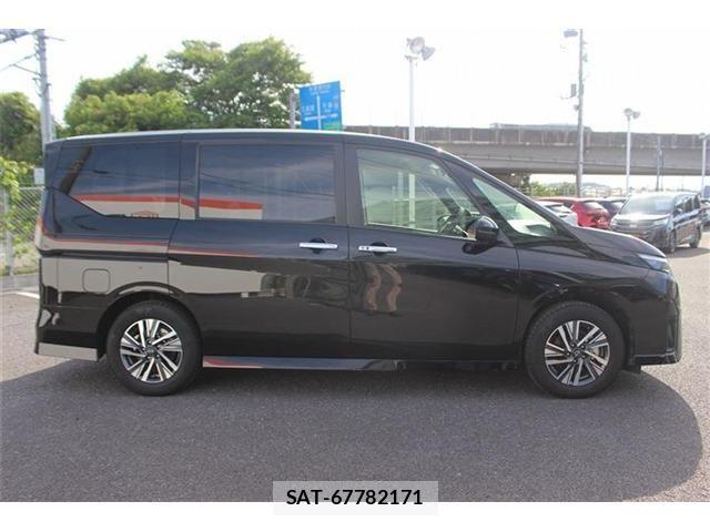 Nissan SERENA 2023-03 6753230-8