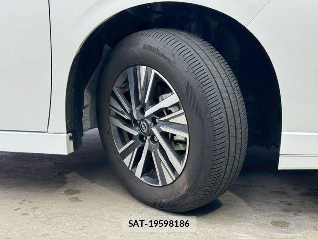 Nissan SERENA 2023-05 6753198-24