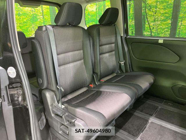 Nissan SERENA 2018-03 6753235-8