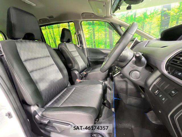 Nissan SERENA 2022-03 6817107-7