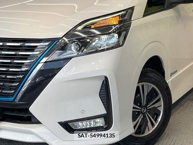 Nissan SERENA 2021-09 6817120-12