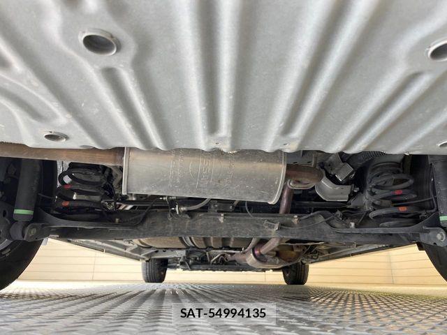 Nissan SERENA 2021-09 6817120-18