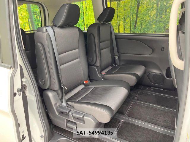 Nissan SERENA 2021-09 6817120-8