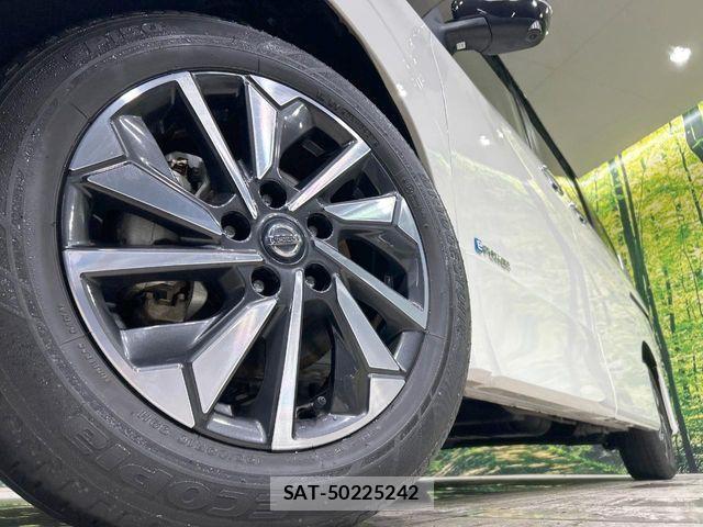 Nissan SERENA 2021-03 6817110-13
