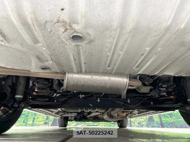 Nissan SERENA 2021-03 6817110-18