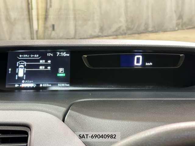 Nissan SERENA 2016-10 6817149-10