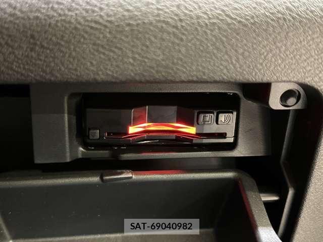 Nissan SERENA 2016-10 6817149-14
