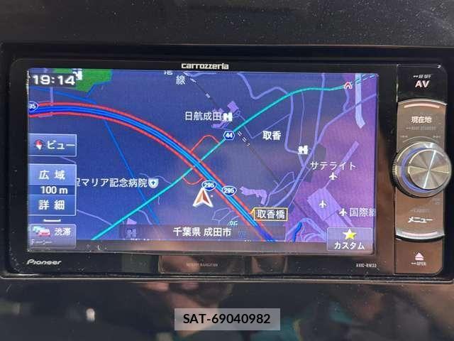 Nissan SERENA 2016-10 6817149-17