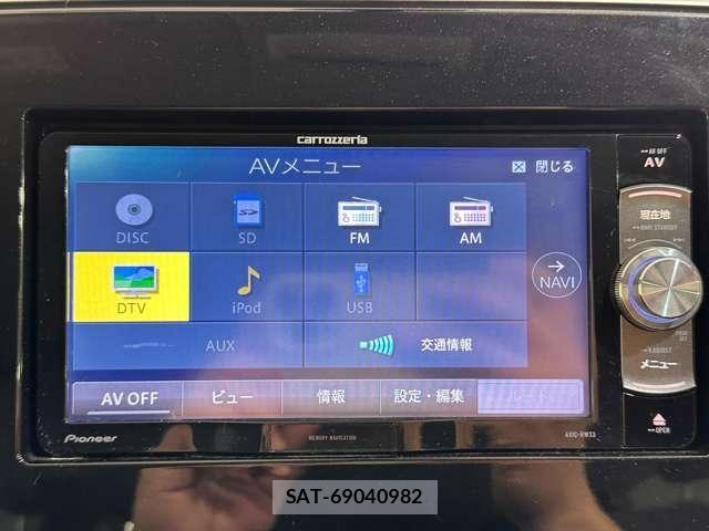 Nissan SERENA 2016-10 6817149-19