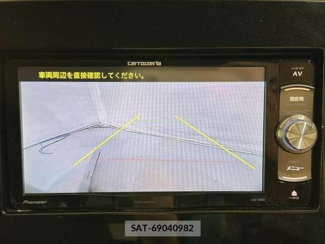 Nissan SERENA 2016-10 6817149-20