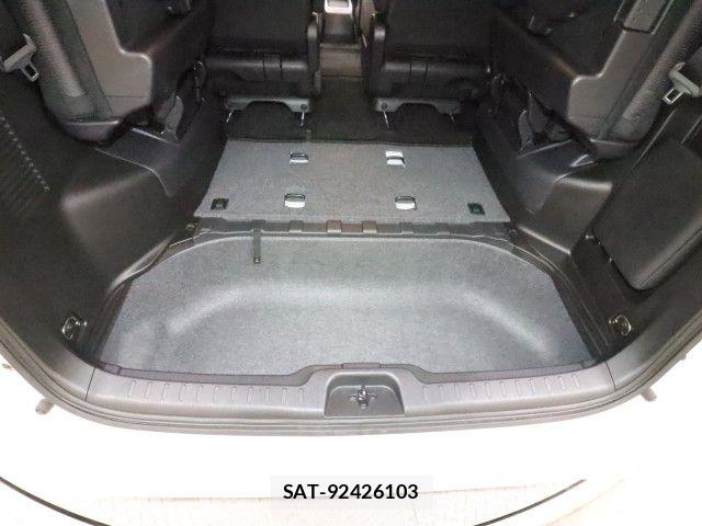 Nissan SERENA 2018-06 6817135-14