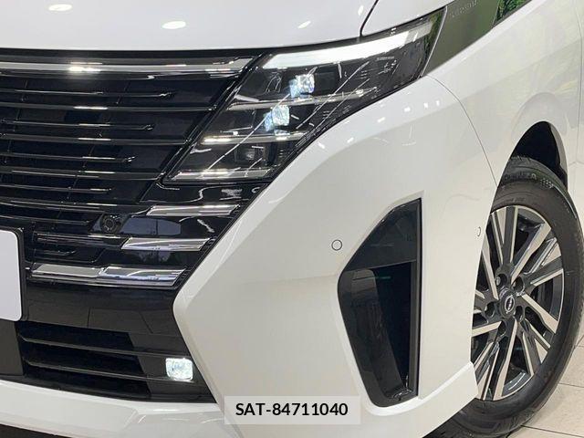 Nissan SERENA 2023-05 6817087-12