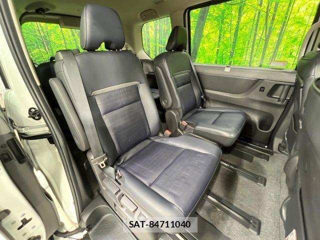 Nissan SERENA 2023-05 6817087-8