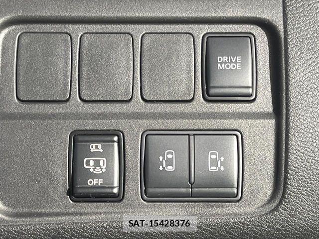 Nissan SERENA 2022-09 6817117-5