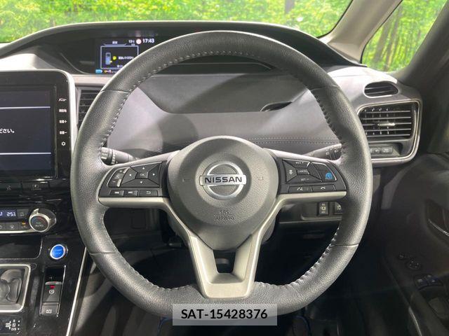 Nissan SERENA 2022-09 6817117-7