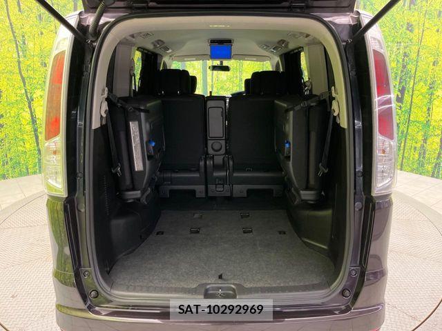 Nissan SERENA 2012-08 6817153-10