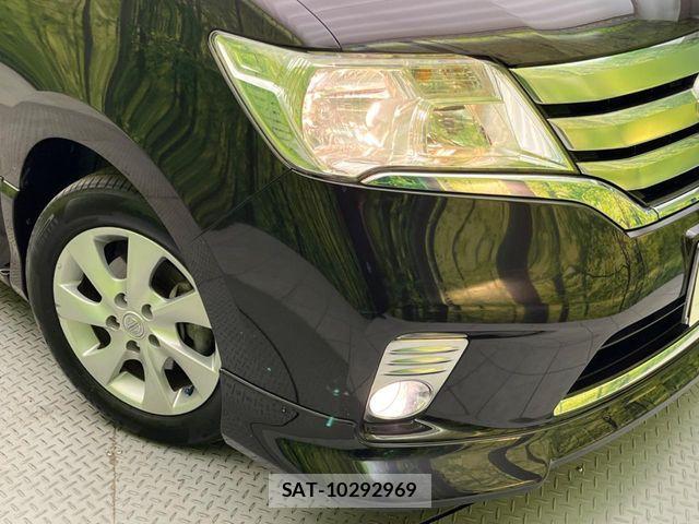 Nissan SERENA 2012-08 6817153-12